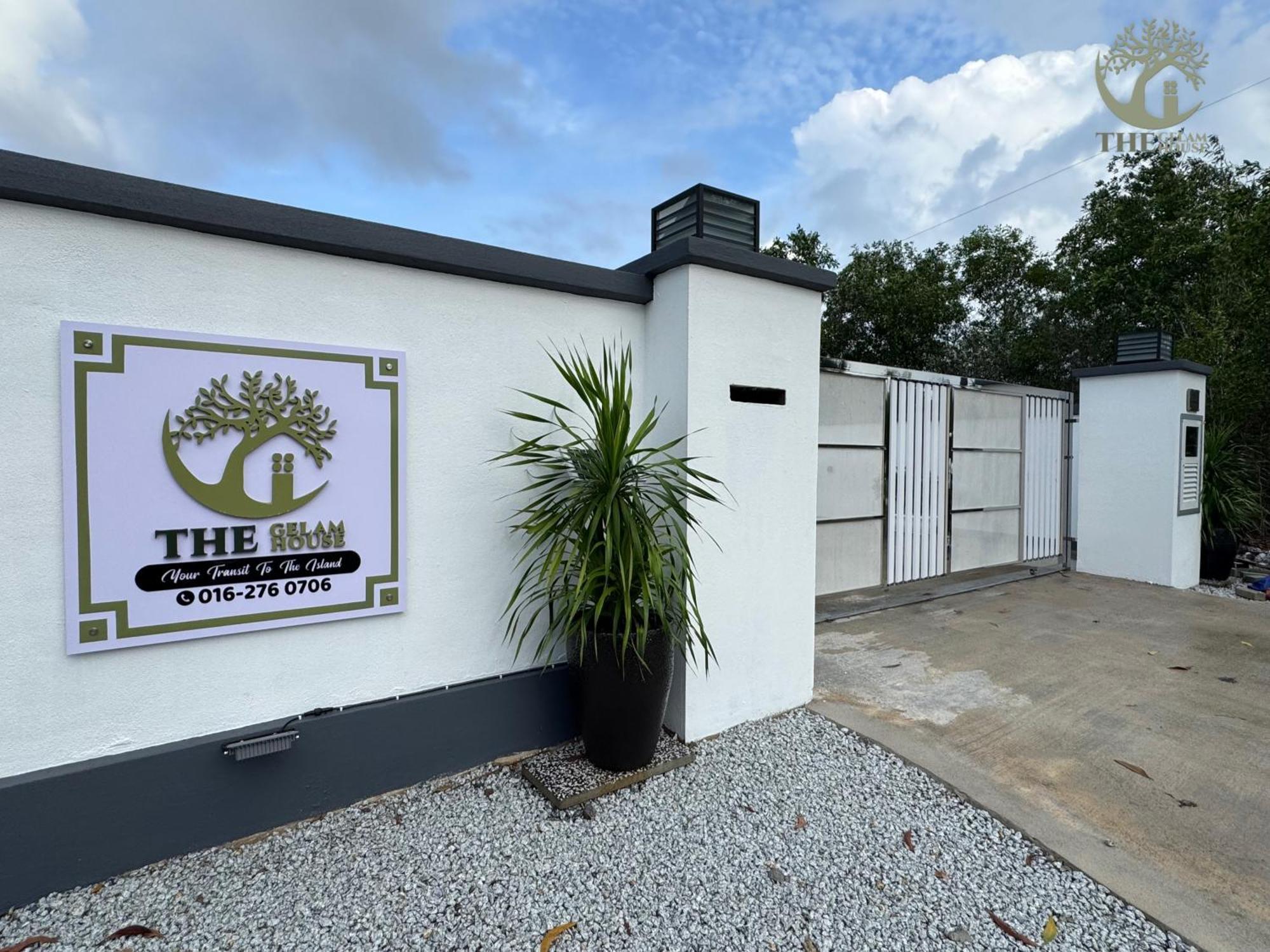 Вилла The Gelam House Kampong Telaga Papan Экстерьер фото